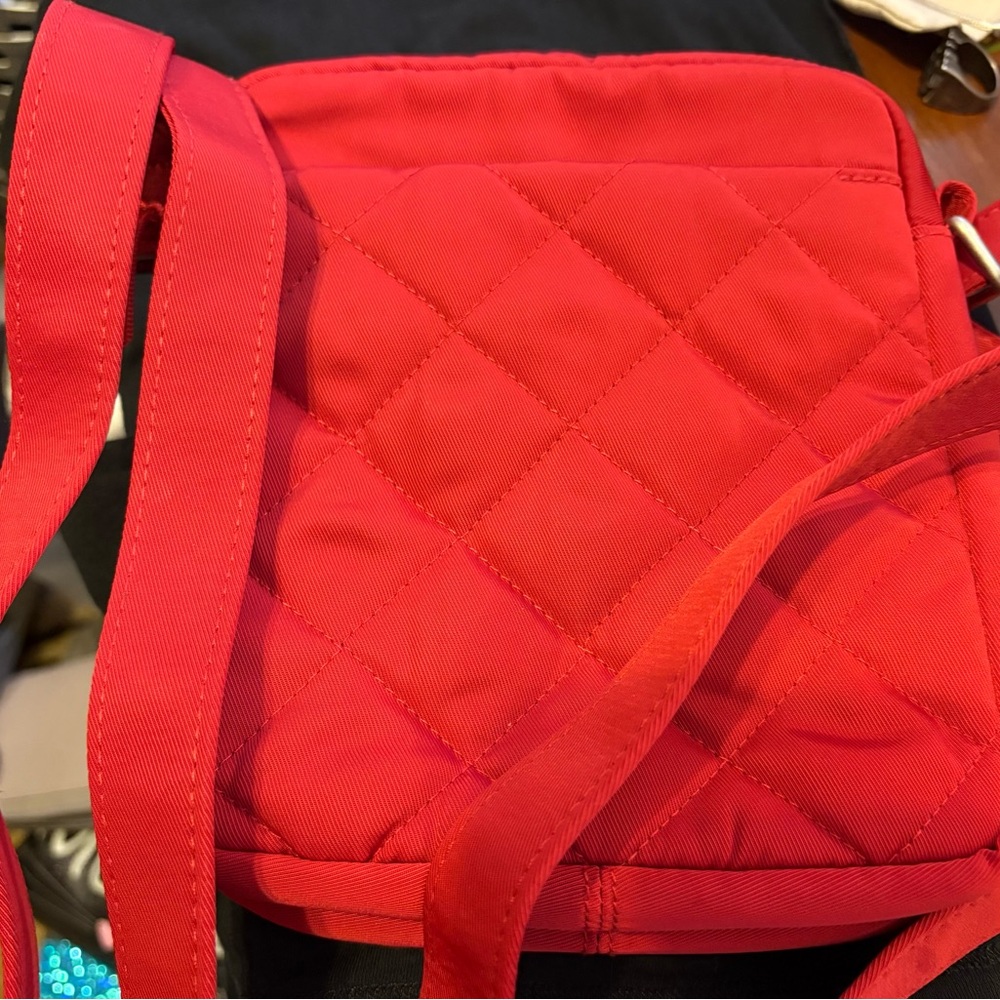 NWT Vera Bradley Red Quilted Crossbody Bag - Picture 5 of 7